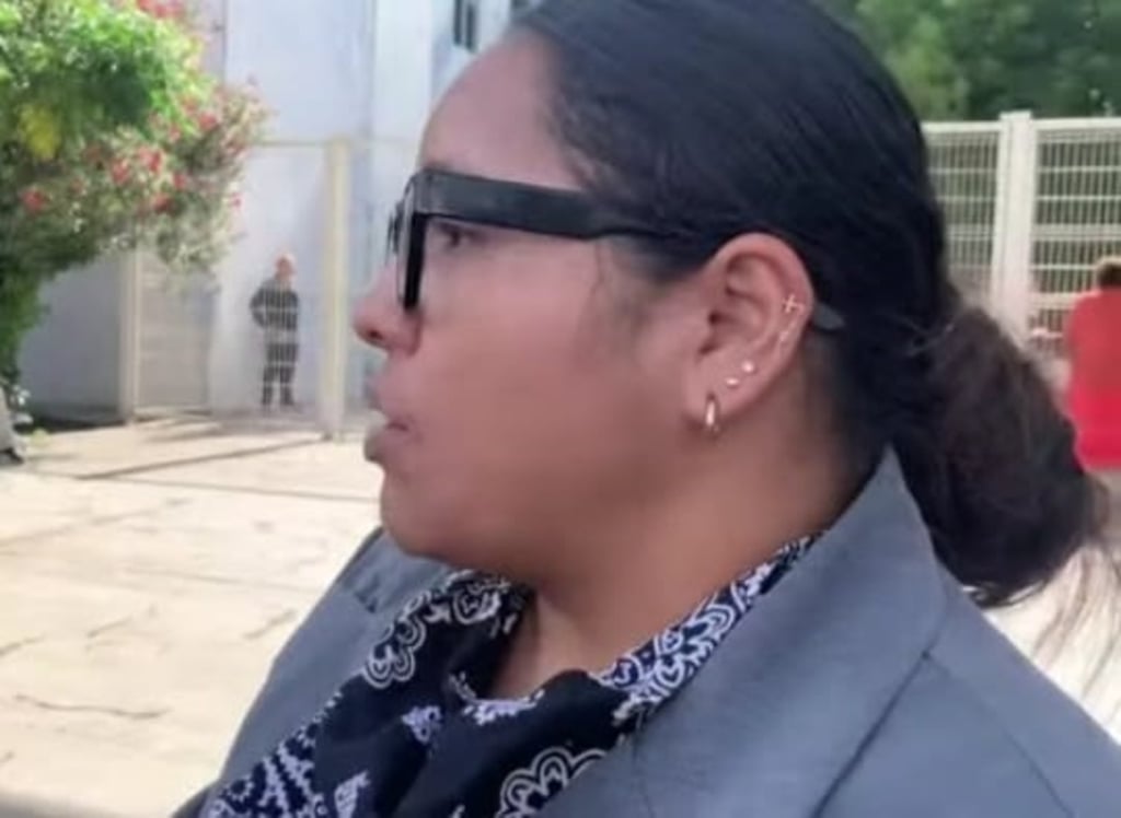 Activistas. Colectivos y sociedad en general acudieron a la audiencia pero al final no pudieron ingresar.