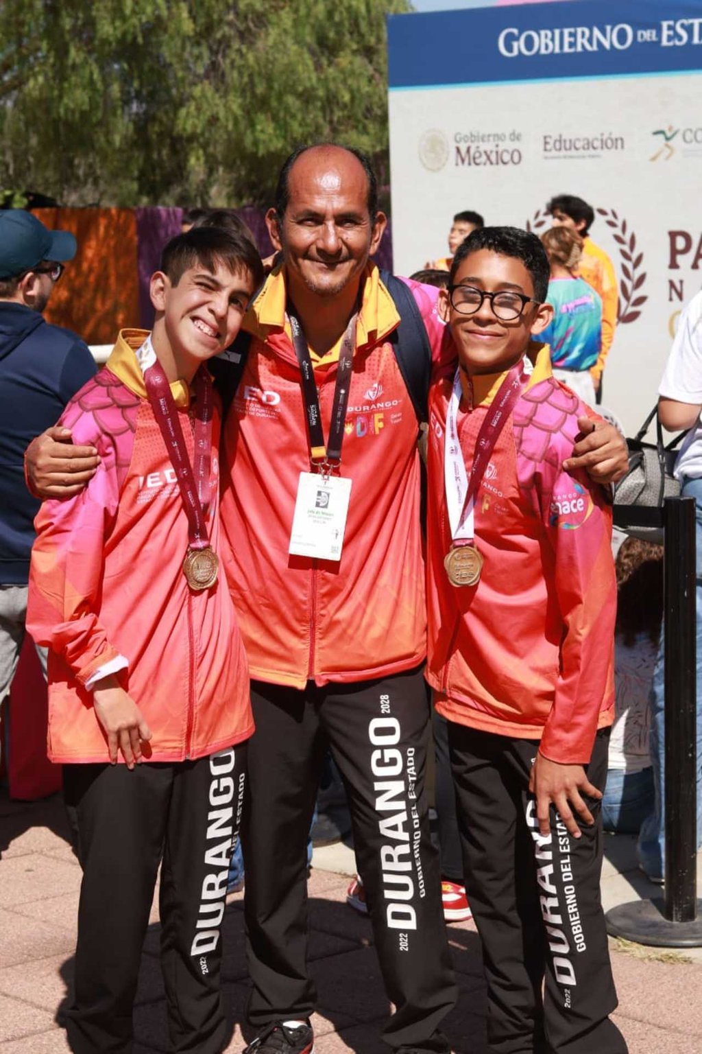 Medallistas. Emmanuel Zendejas y Diego Flores le dieron a Durango los dos oros con los que se rompió la marca del año pasado, llegando a 24 preseas del metal más preciado.