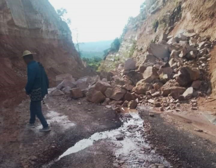 Pueblo Nuevo y Mezquital tiene caminos devastados por lluvias