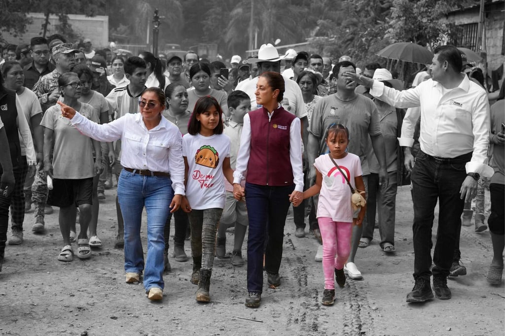 Sheinbaum continúa gira por zonas afectadas; revisa censos de viviendas dañadas por lluvias