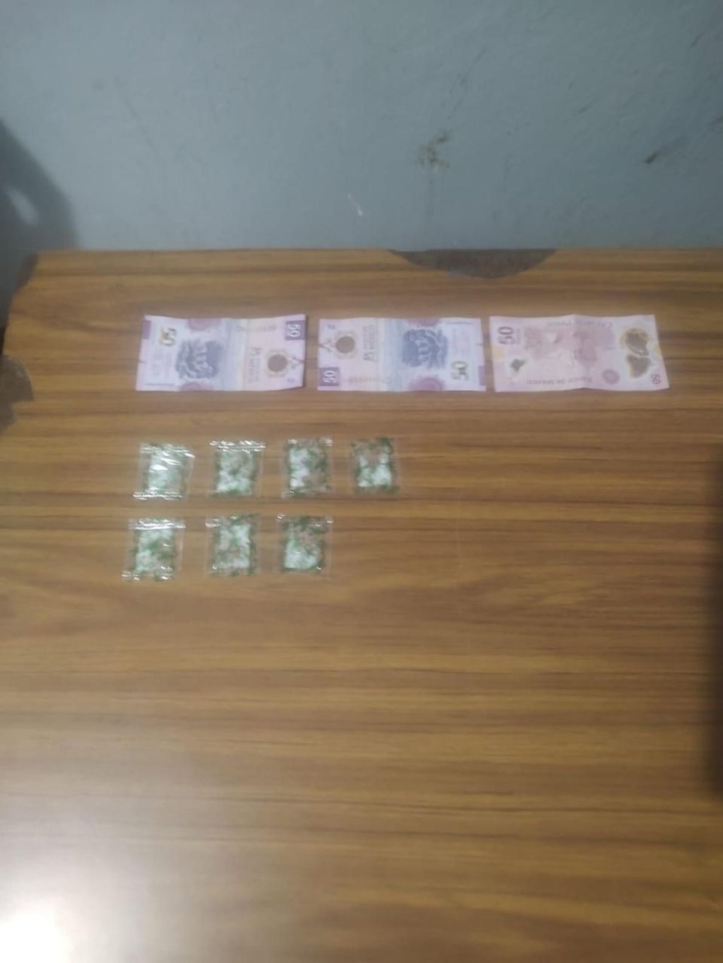 Los hechos. Las autoridades laguneras lograron capturar a 4 personas con estupefacientes y billetes gracias al operativo Dragón que se llevó a cabo.