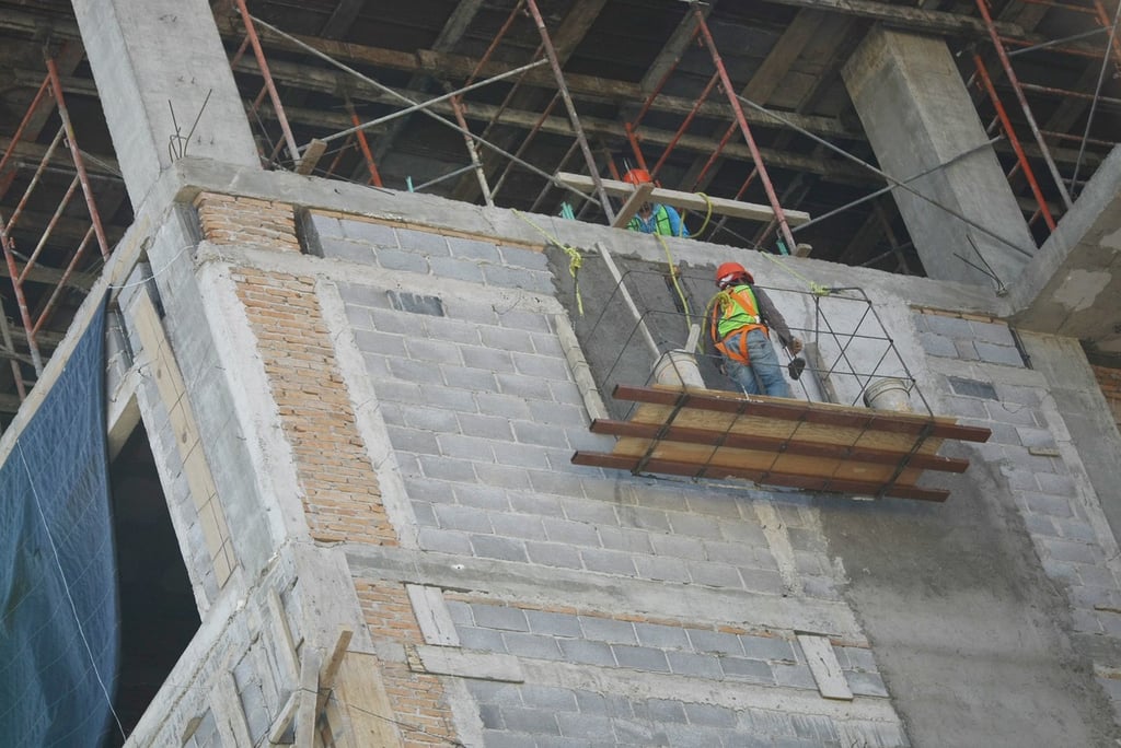 Problema. La construcción de 3 nuevos hoteles parece estar pausada; se esperaba que ya a estas alturas estuvieran abiertos.