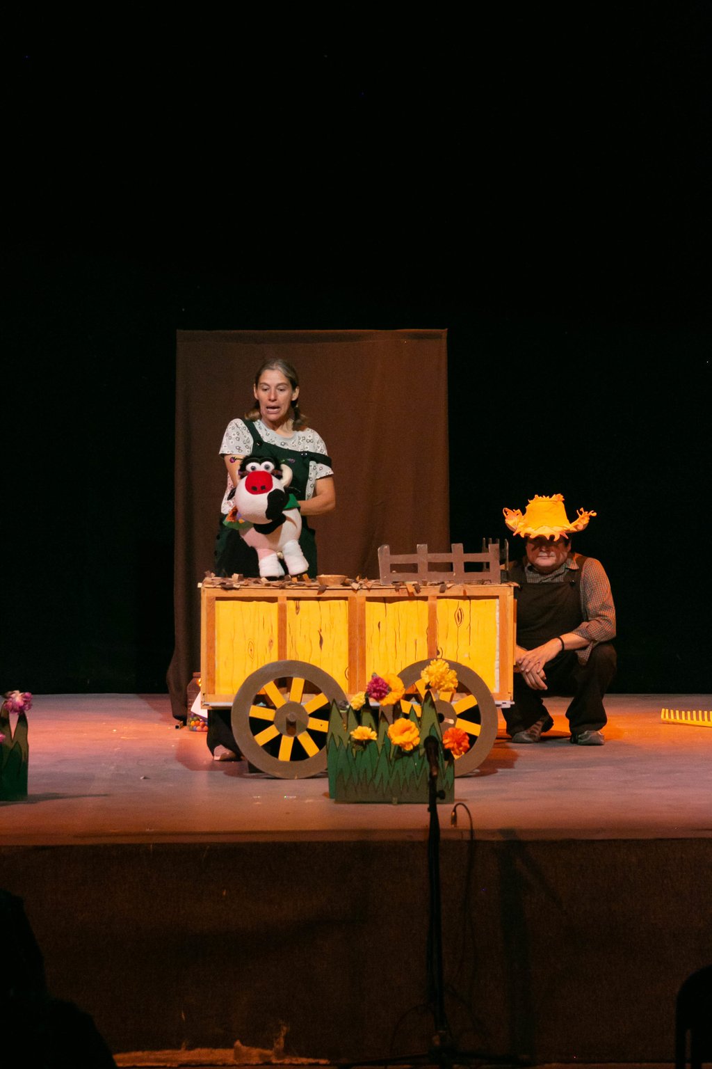 'La vaca que se creía mariposa' se consolidó como una de las funciones más entrañables del Festival Revueltas 2025.