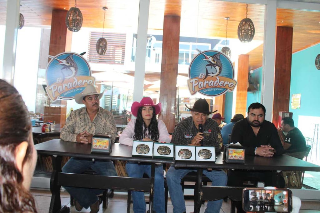 Hebillas. Las ganadoras en el homenaje a Abril Escalante se llevarán de premio la hebilla de campeonas y dinero en efectivo.