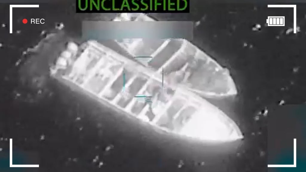 EU ataca embarcaciones presuntamente cargadas con droga; hay 14 muertos | VIDEO