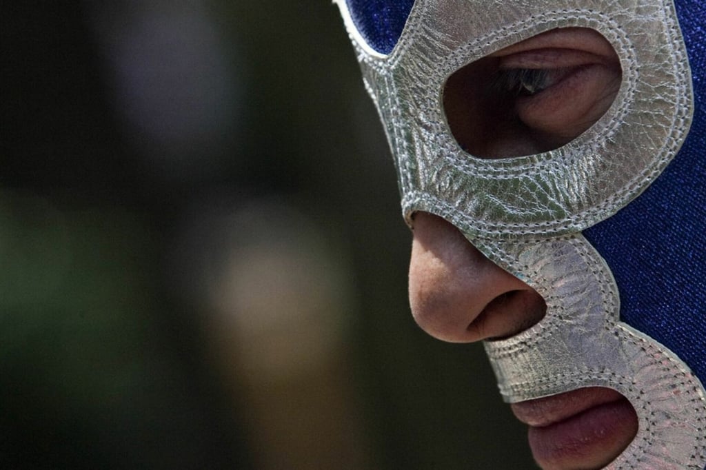 Blue Demon Jr. sufre accidente automovilístico; el luchador se encuentra en terapia intensiva