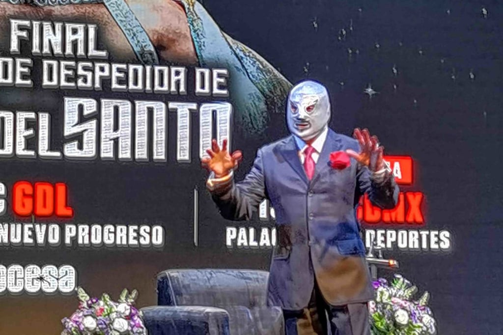 Adi+os. En el Palacio de los Deportes, El Hijo del Santo se presentará en su última función como luchador profesional.