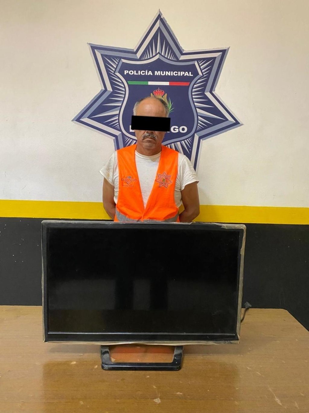 Identificado. El propietario de la televisión reconoció de forma casi inmediata al ladrón que se llevaba su TV.