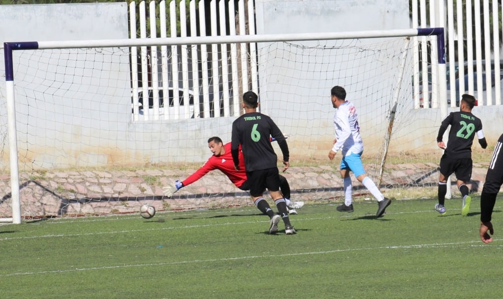El Trébol remonta en la Veteranos