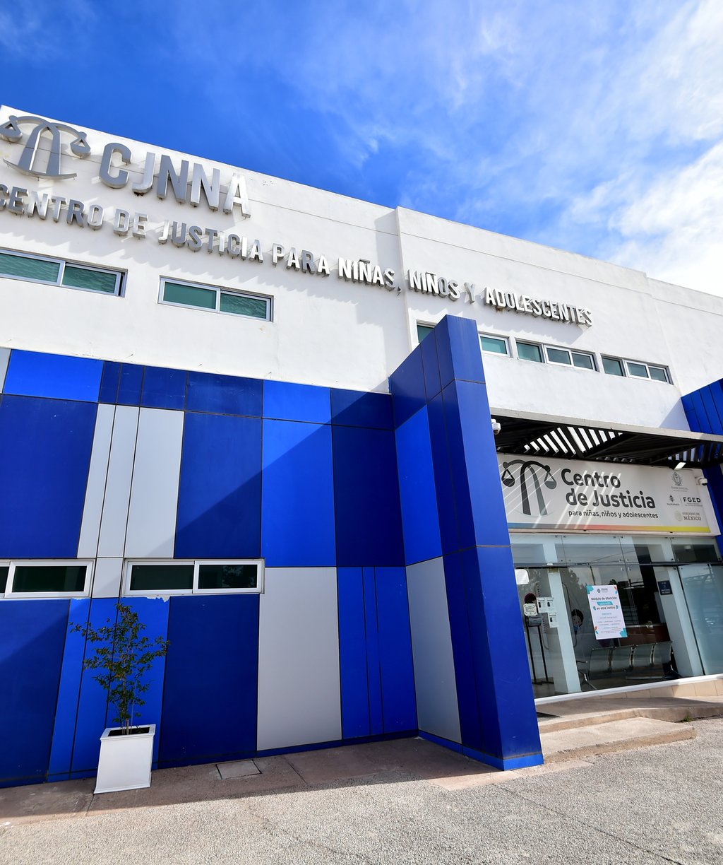 Ayuda. Imelda, a pesar de llevar los procesos legales correspondientes, quiso realizar la denuncia ante medios de comunicación, por la cuestión de que no respetaron los procesos ni los derechos de la menor, ni se hizo la investigación correspondiente.