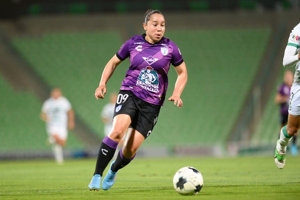 Romperredes. Desde su llegada, Charlyn ya suma un total de 158 goles en la Liga MX Femenil.