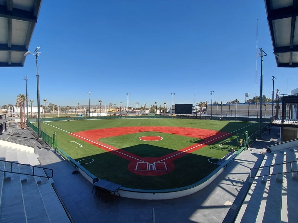 Listo. El estadio MS cuenta con gradas de mil espectadores, caseta de sonido y de manejo de pantalla gigante electrónico de 5 x 8 metros, tienda de souvernirs, área de snack, dos módulos de servicios sanitarios, área de asadores, así como oficinas administrativas.