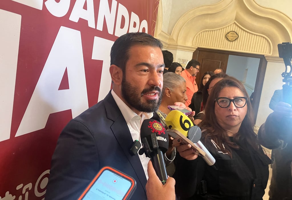 El diputado comentó que desde el inicio de la inseguridad en Sinaloa se reforzó la seguridad en Durango con la presencia del Ejército Mexicano.