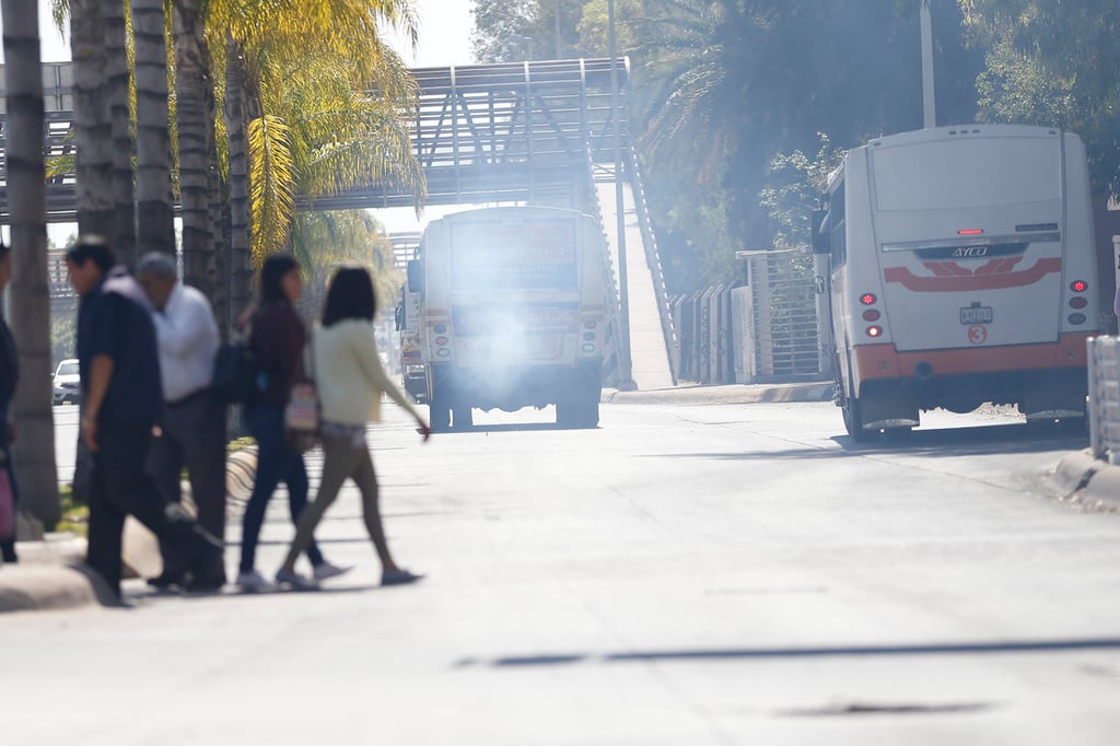 Determinación. Señalan que son más los vehículos particulares los que circulan en la ciudad, que las diferentes rutas.