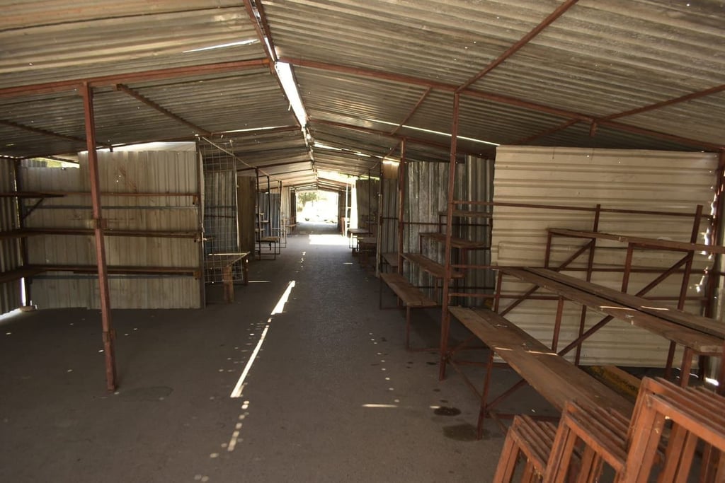 Proceso. Protección Civil y el Departamento de Plazas y Mercados de Gómez Palacio mantienen un operativo conjunto de supervisión.