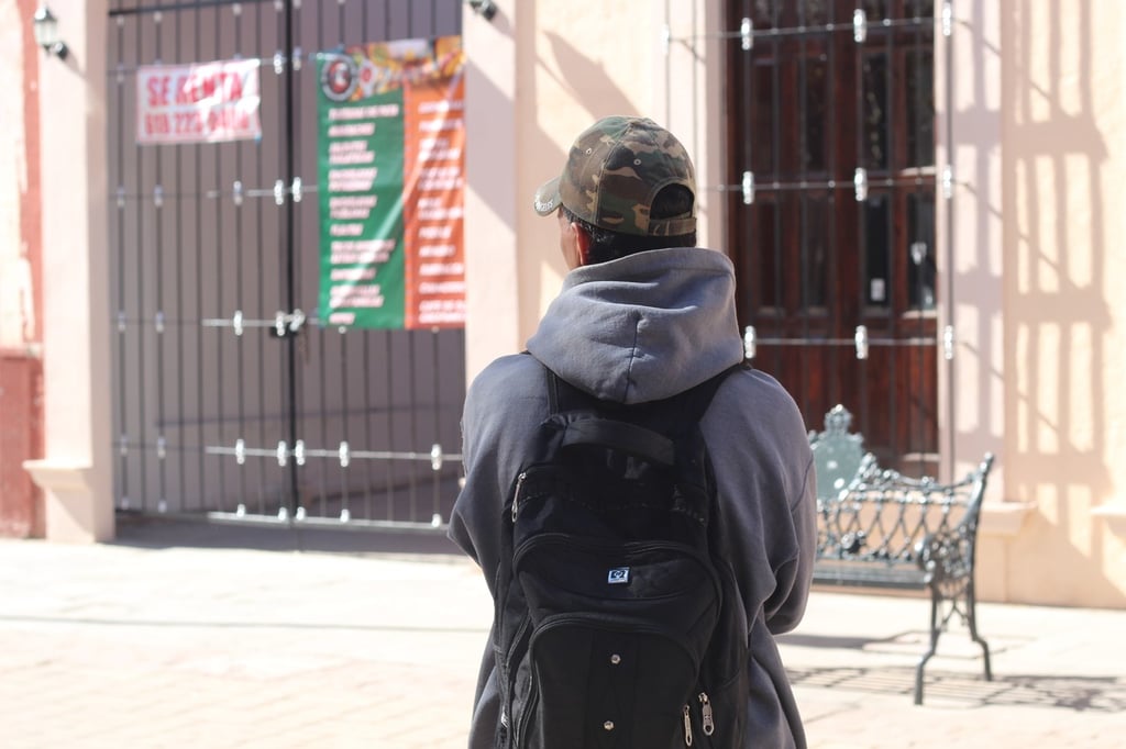 Fresco. Las mañanas ya no serán tan frías; serían más frescas, aunque ya es mejor salir con chamarra de casa.