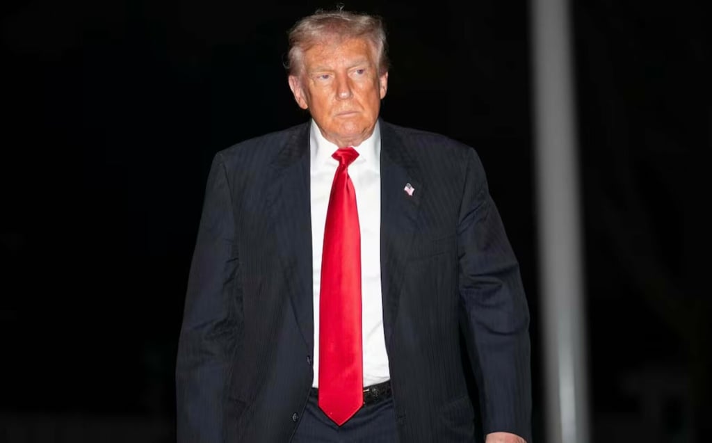 'Yo sé lo sucio que es Donald': correos de Epstein implican cada vez más a Trump