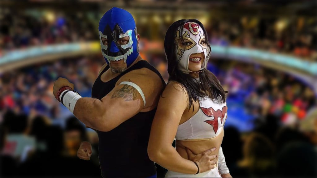 Luchadores duranguenses Guerrera Dorada y Akelarre encenderán el ring en Ciudad Juárez
