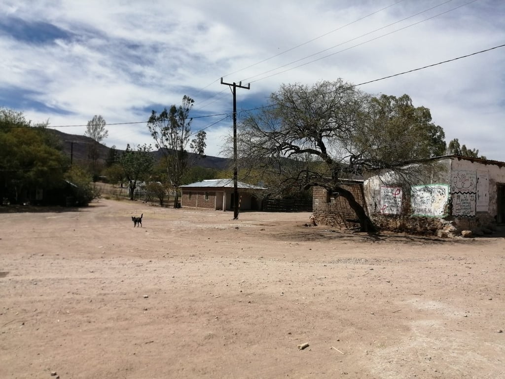 Comunidades. Los cortes de energía y la mala calidad de los caminos mantiene a los habitantes en constante incertidumbre.