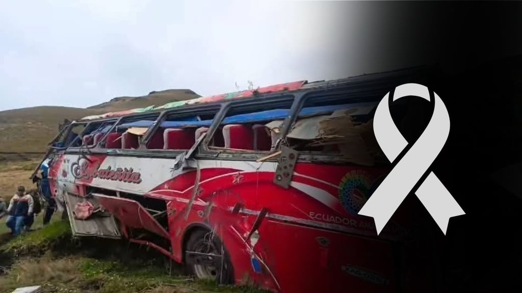Van 21 muertos tras caída de autobús en ladera de una montaña
