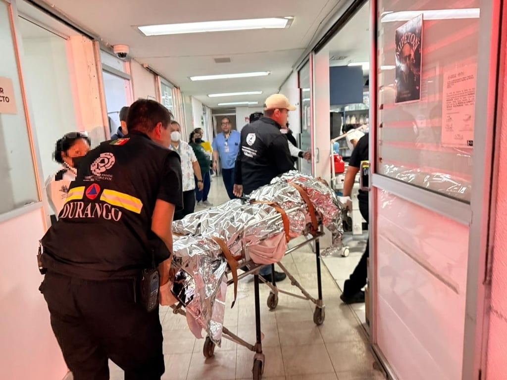Labor. Tres de los cinco trabajadores del Inegi lesionados fueron trasladados en avioneta a la capital de Durango para ser atendidos en el ISSSTE, en donde son reportados estables.