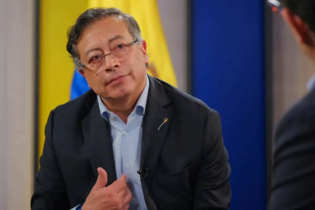 Petro se deslinda de Maduro y rechaza una invasión: 'La solución debe ser pacífica'