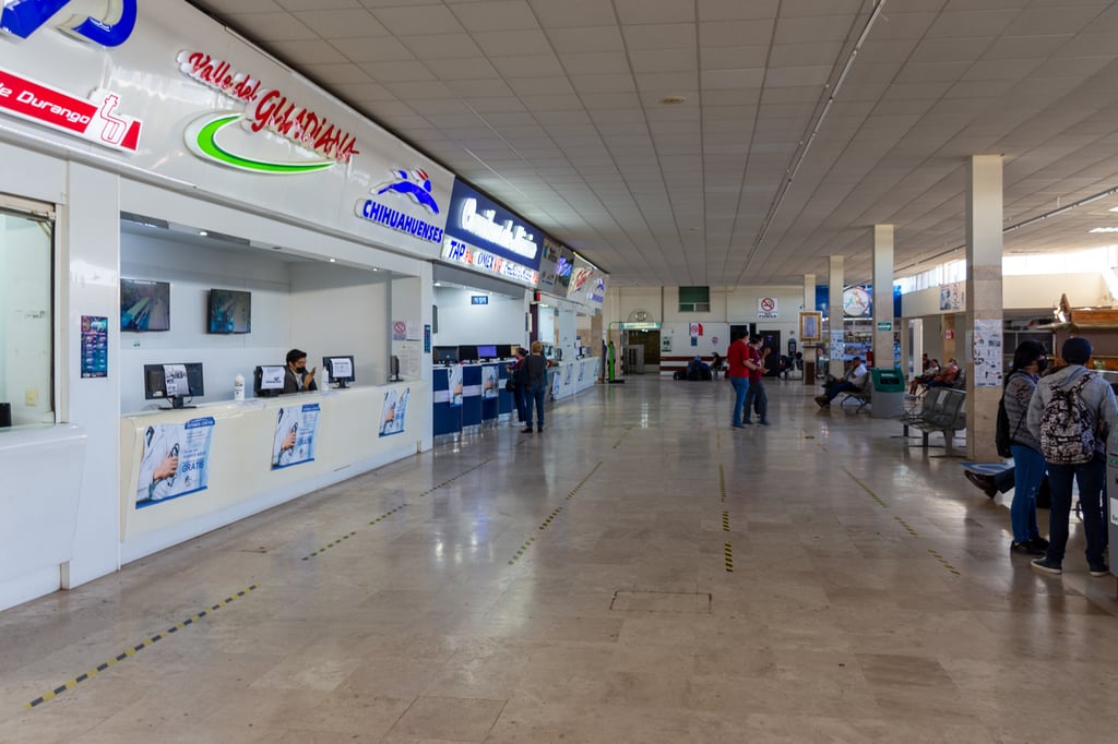 Logística. Algunas rutas no alcanzaron a salir a tiempo, pero no hubo flexibilidad con casos especiales.