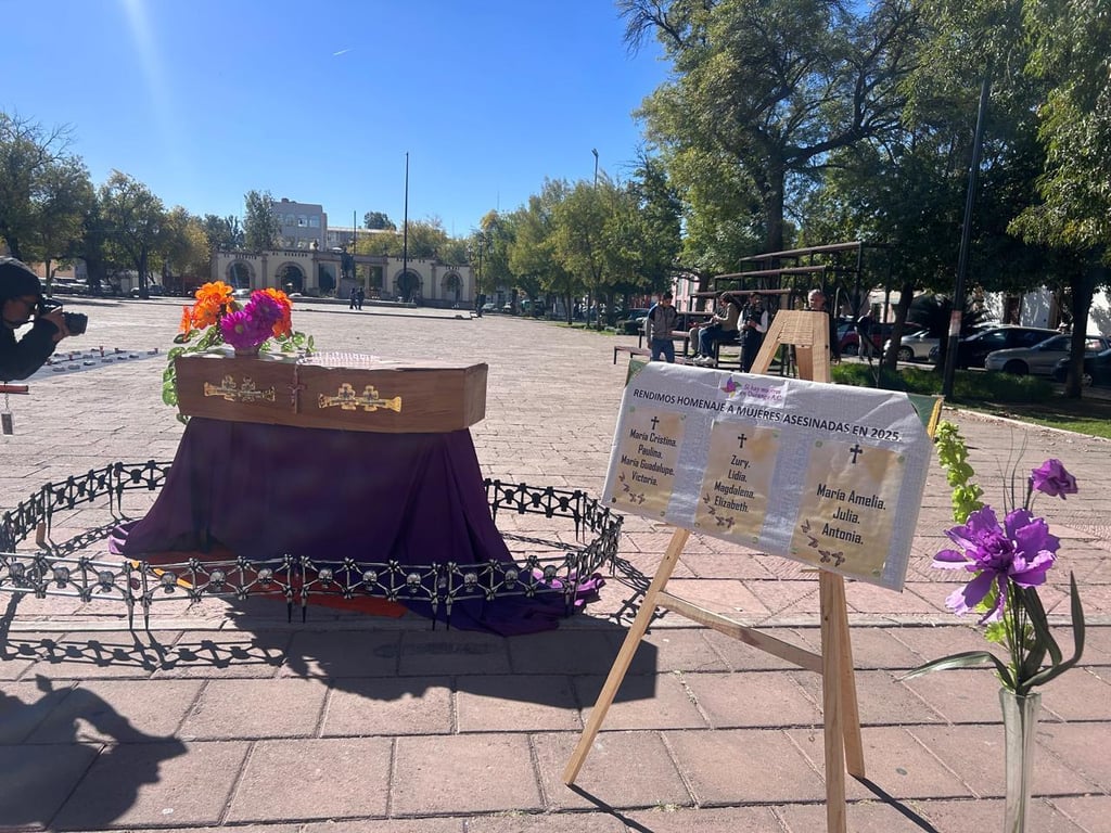 Homenaje. Se recordó a las mujeres que murieron a consecuencia de la violencia de género en Durango, en lo que va del año, en el marco del 25N.