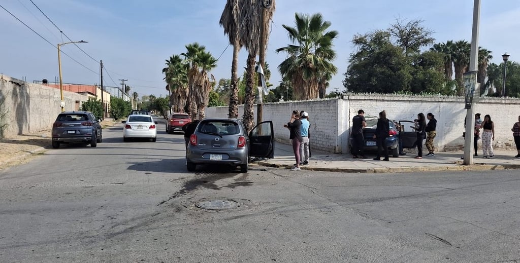 Cobertura. El conductor responsable deberá cubrir los daños materiales ocasionados tanto al vehículo afectado como a los propietarios del domicilio.