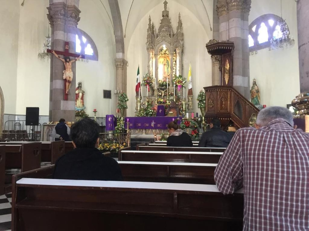 Preparación. El Adviento se organiza en torno a los cuatro domingos previos a la Navidad. 