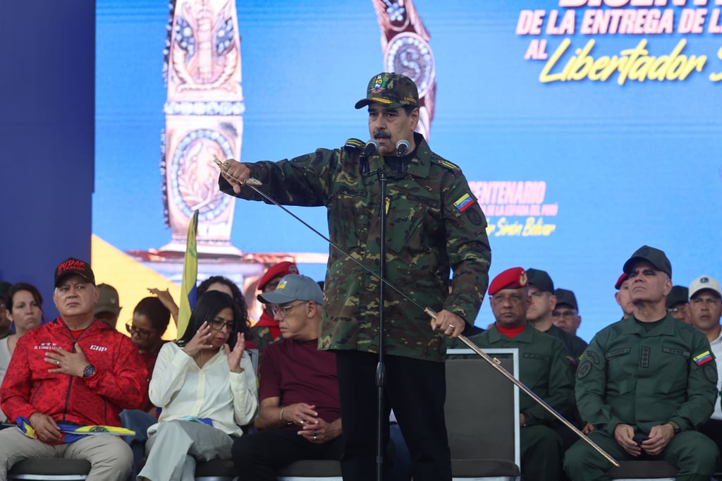 Venezuela denuncia 'amenaza colonialista' tras advertencia de cierre aéreo de Trump