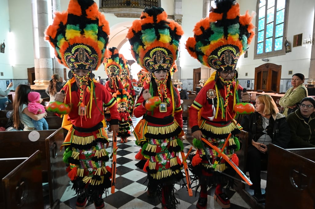 Concepto. El significado del 'Viejo de la Danza' cambia según la región, pero en la mayoría de las comunidades se le reconoce como guía y guardián del grupo de danzantes.