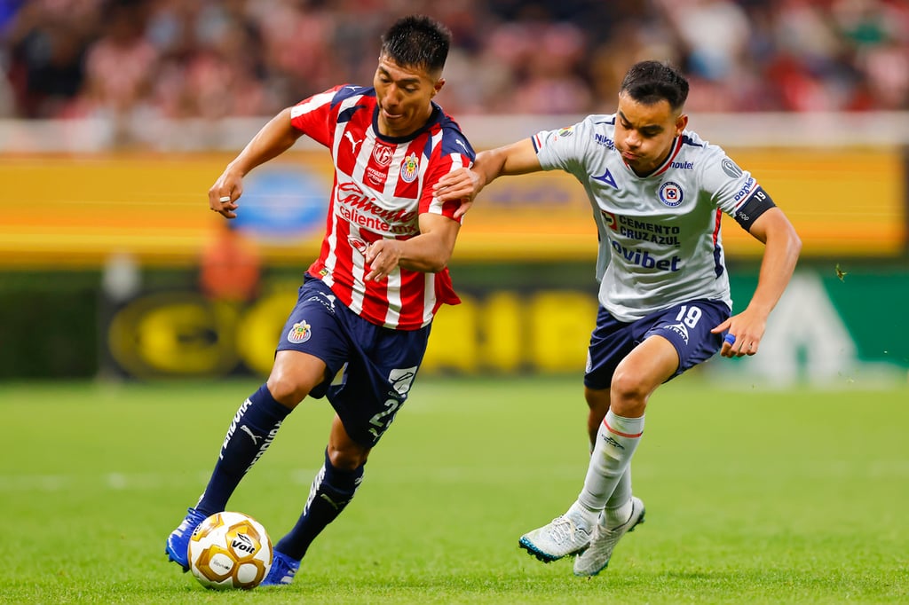 Contundente. La serie está para cualquiera de los dos que imponga condiciones y sepa lo que se están jugando.