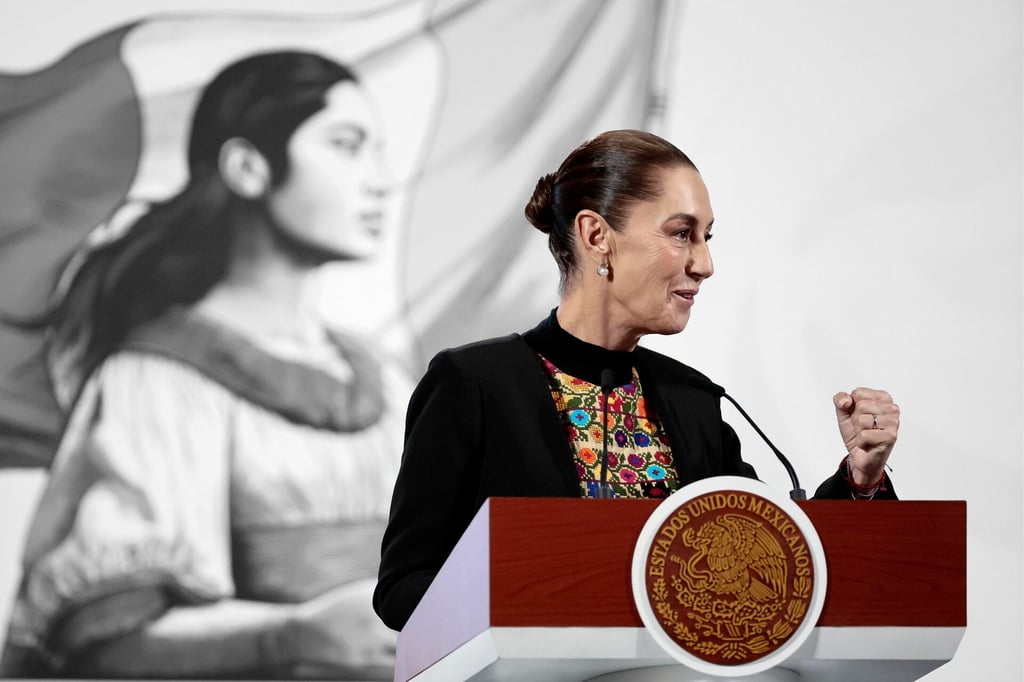 Sheinbaum estima un billón de pesos para programas sociales en 2026 y rechaza uso partidista