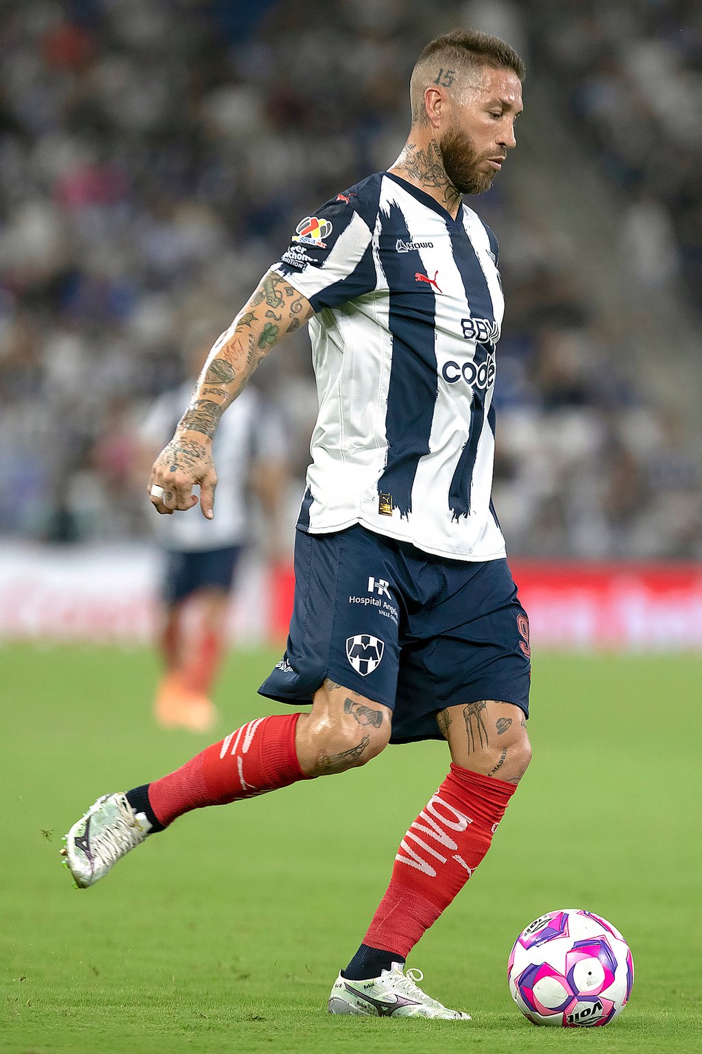 Como y AC Milan, los posibles destinos de Sergio Ramos.