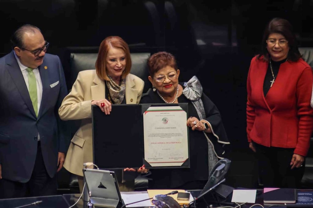 Confirma Senado a Ernestina Godoy en la FGR