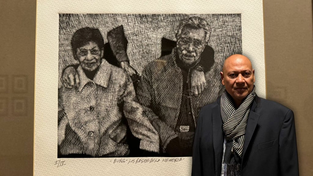 Óscar Mendoza reinterpreta la arquitectura en Durango bajo la técnica de buril