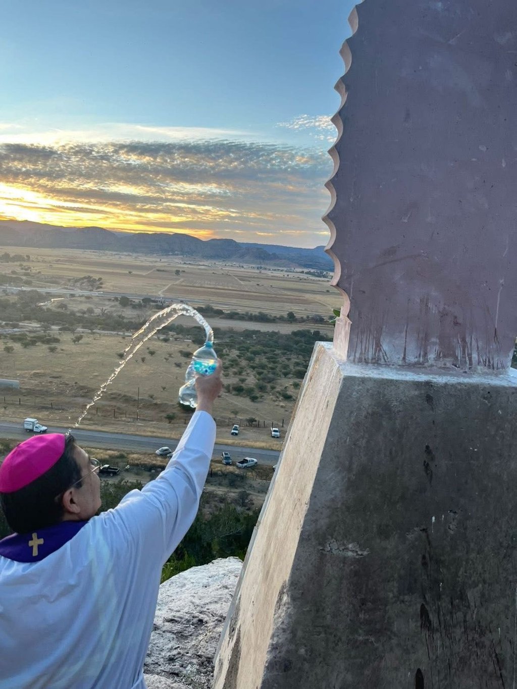 Actividad. En la víspera del Día de la Virgen, el Arzobispo bendijo la imagen en Morcillo. 