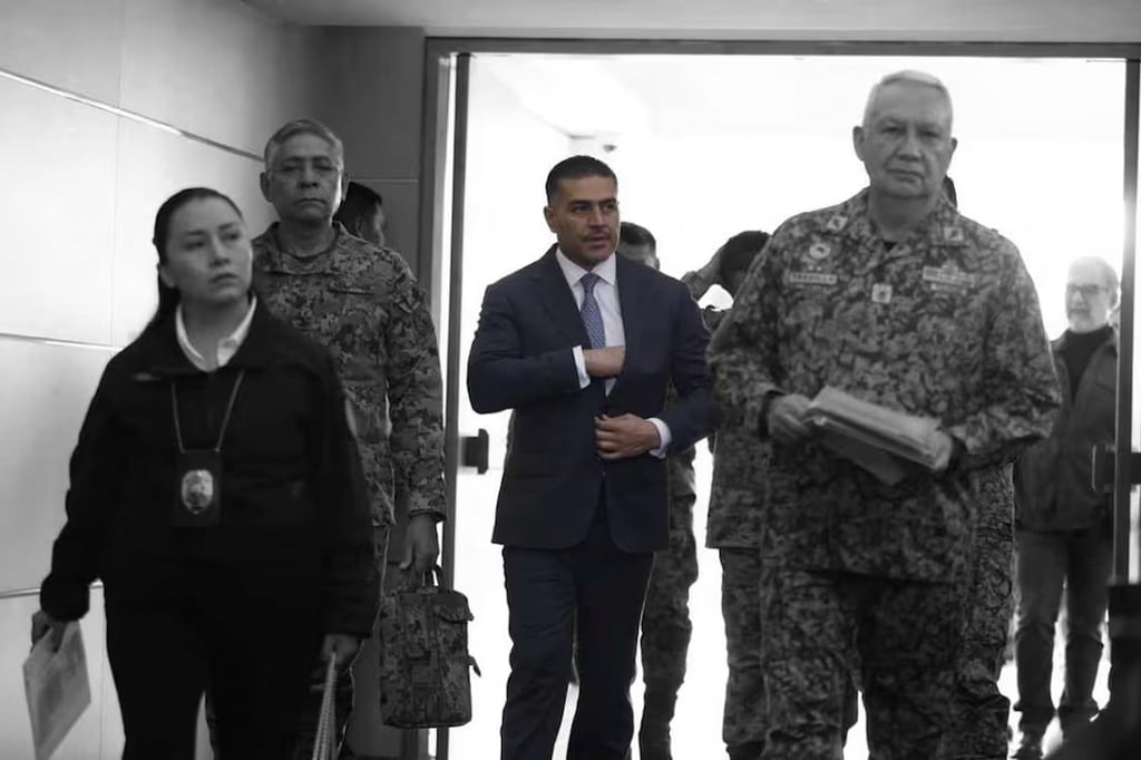 Harfuch informa traslado de 25 reos peligrosos de Michoacán a penales federales