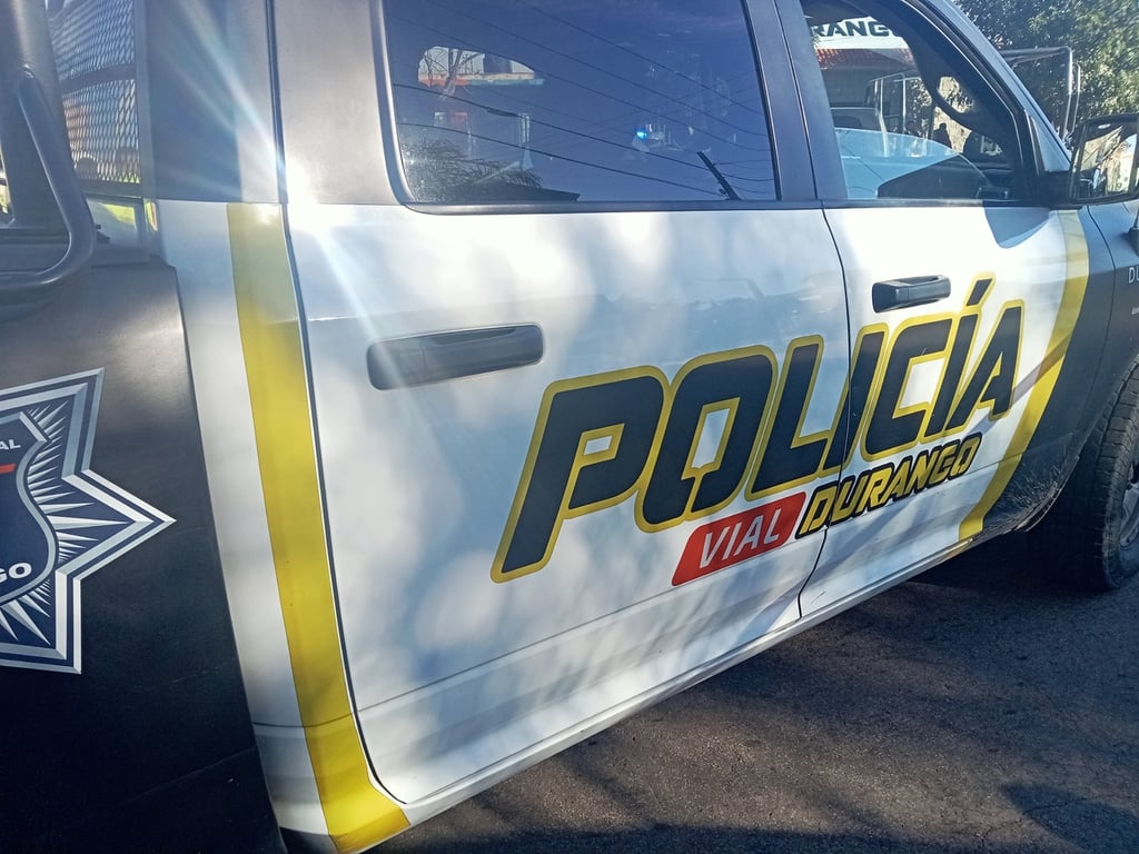 Accidente.Conductor ebrio provoca choque en Rinconada Las Flores, en la ciudad de Durango.