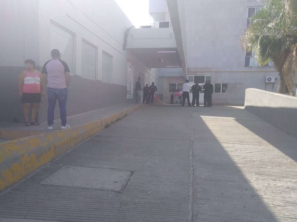 Situación. Una mujer embarazada resultó lesionada tras accidente vial y fue ingresada al ISSSTE.