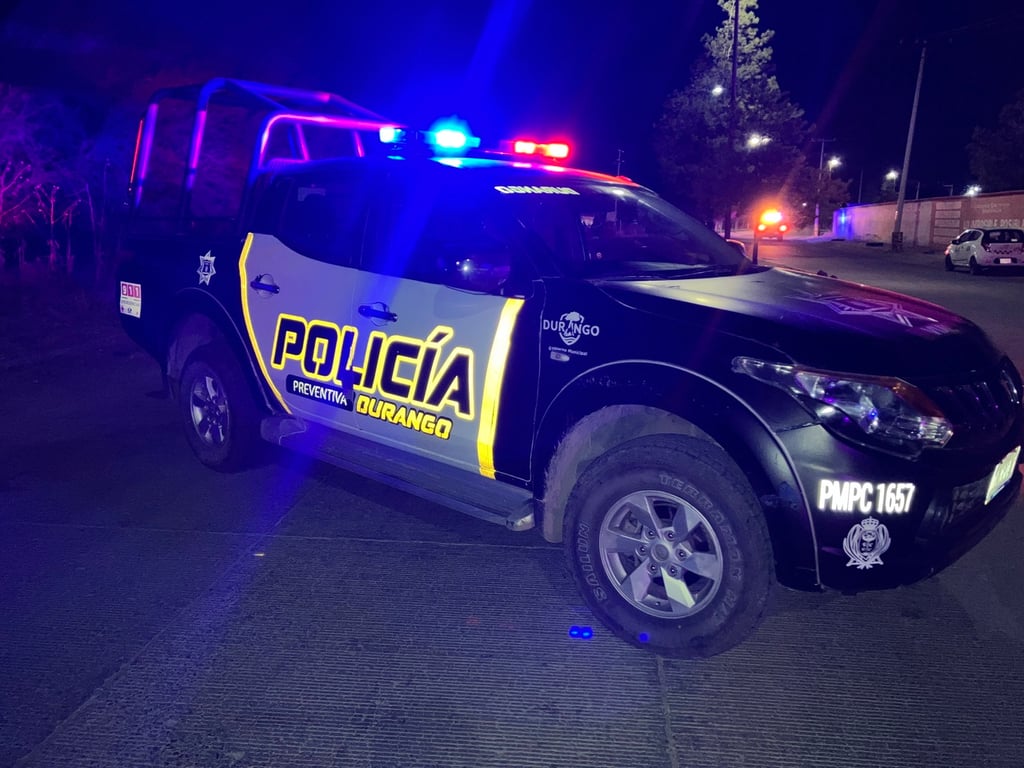 Acción. Un hombre con arma blanca robó con violencia una tienda de conveniencia en Ciudad San Isidro