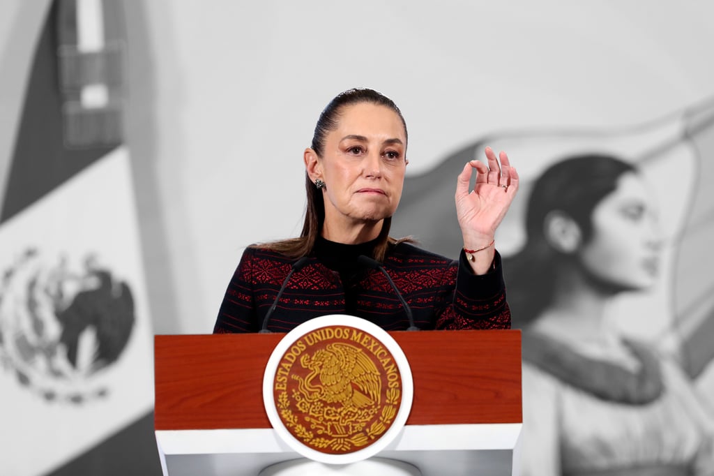 Sheinbaum presume alza en producción de refinerías y dice estar 'contenta' con Pemex