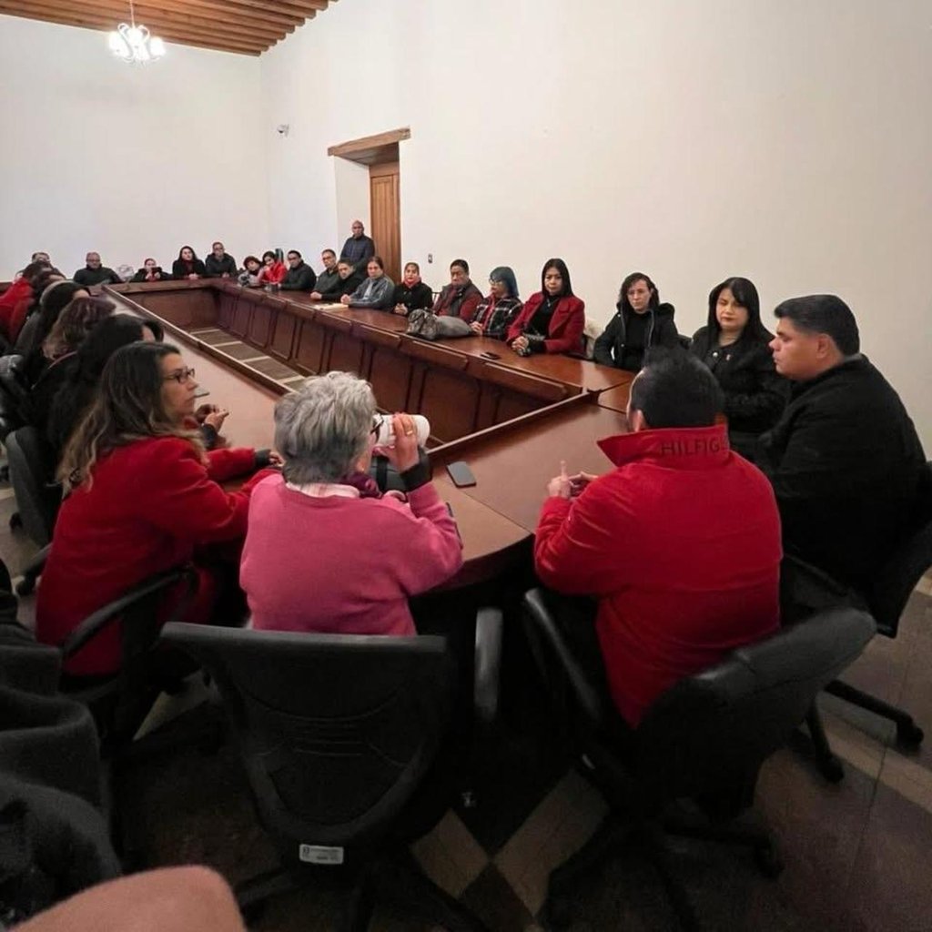 Seguimiento. El comité sindical dio seguimiento al pago de aguinaldo pendiente de los académicos jubilados, pero aún había algunos casos que no se han resuelto.