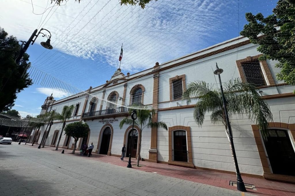 Lapsos. Las direcciones y departamentos no operativos gozarán de vacaciones en dos periodos.