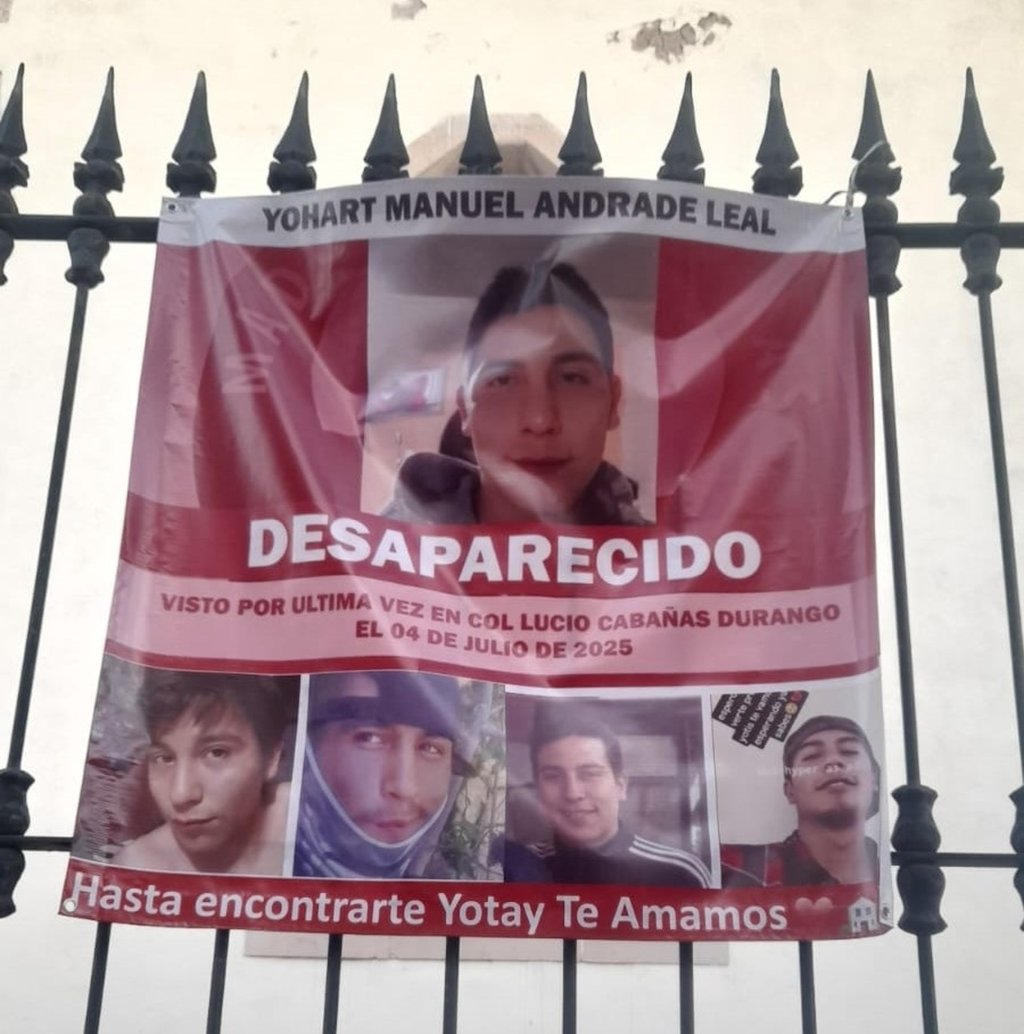 Velada. Su mamá acudió a la convocatoria Luces de Esperanza, para mostrar el rostro de Yohart y pedir apoyo para su localización. 