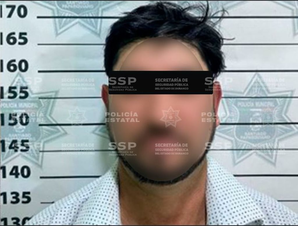 Acusado. Todavía ataviado con la ropa que traía en la celebración, fue puesto a disposición del Ministerio Público para determinar su situación legal.