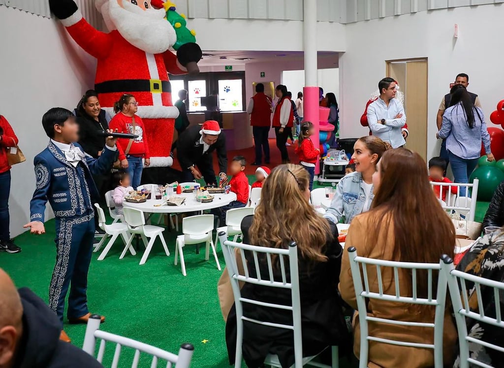 Presencia. A esta posada se sumaron madrinas y padrinos, quienes convivieron de manera cercana con los pequeños, muchos de ellos acompañados por sus familias.