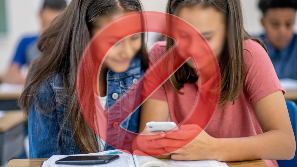 Senador del PT propone prohibir celulares en todas las escuelas de educación básica de México