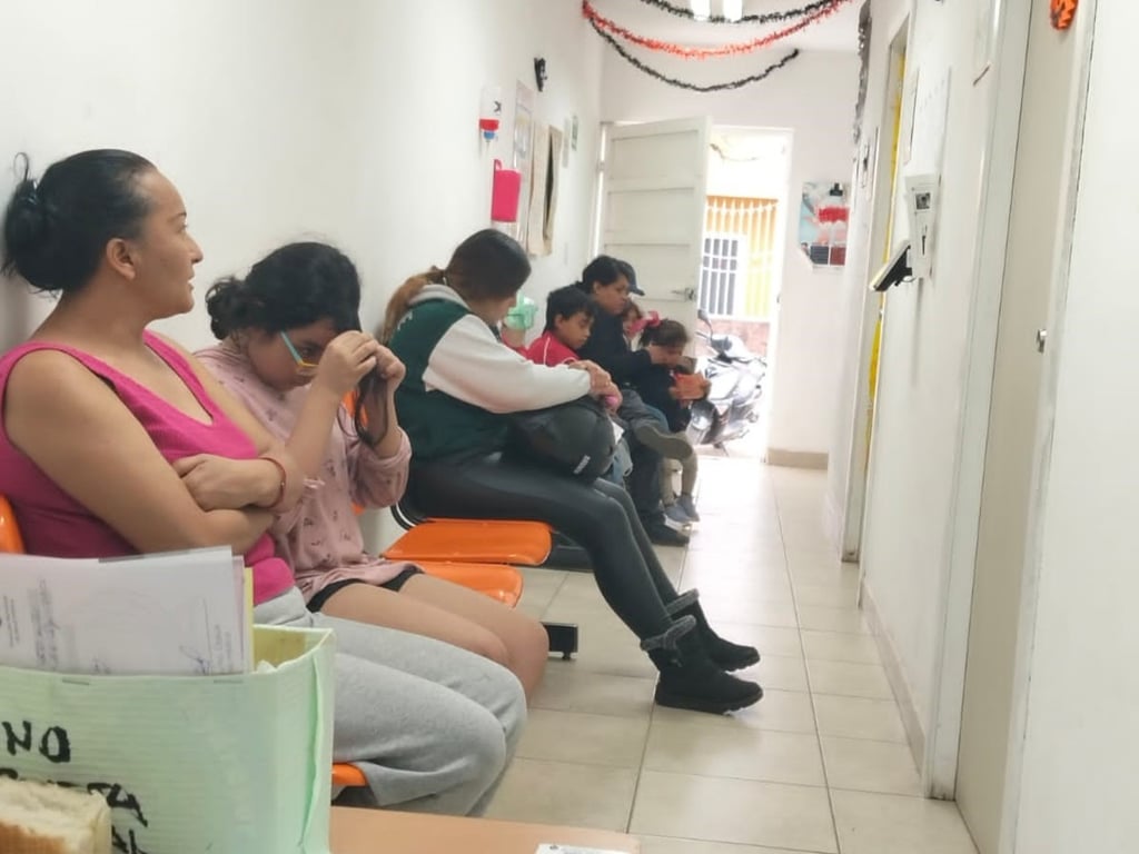 Acuden. Los vecinos del lugar buscan principalmente la consulta médica.